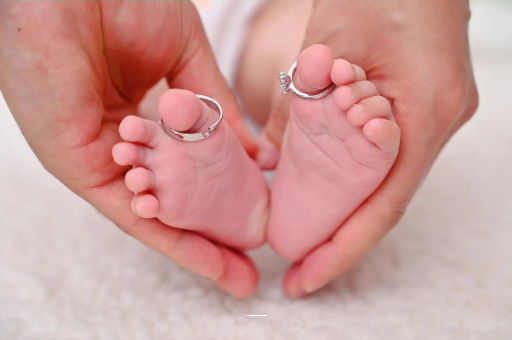 莒县怀孕肚子一边高一边低